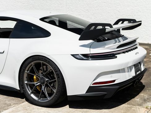 Used 2022 Porsche 911 GT3 RWD image 16