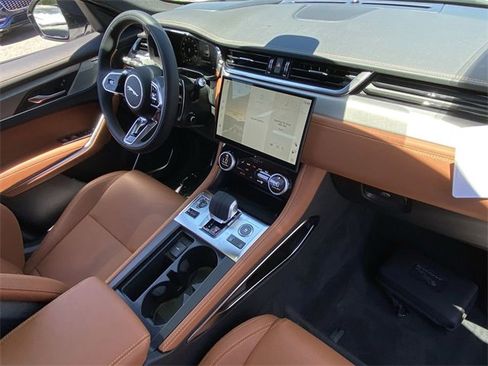 New 2026 Jaguar F-PACE R-Dynamic S image 11