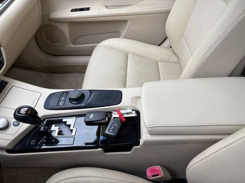 Used 2015 Lexus ES 350 w/ Premium Package FWD image 19