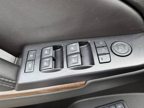 Used 2019 GMC Yukon XL Denali w/ Open Road Package AWD/4WD image 26
