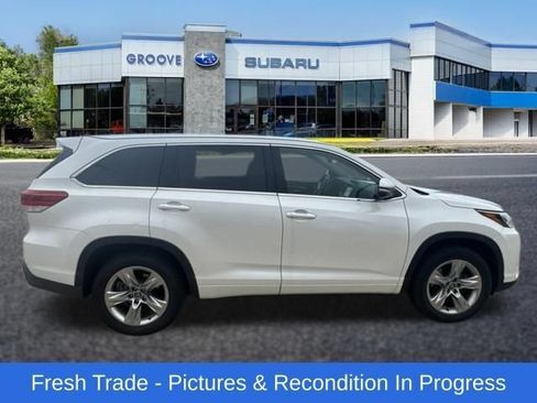 Used 2018 Toyota Highlander Limited FWD image 7