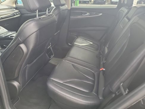 Used 2023 Lincoln Nautilus FWD w/ Premium Package image 41