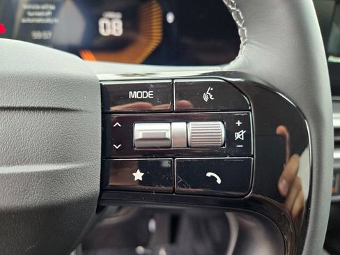 New 2026 Kia Sorento S FWD image 12