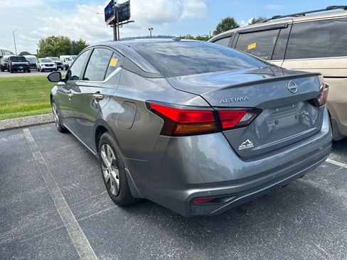 Used 2025 Nissan Altima 2.5 S FWD image 6