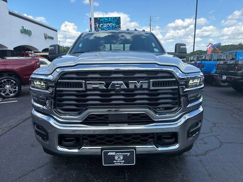 New 2026 RAM 3500 Tradesman AWD/4WD image 5