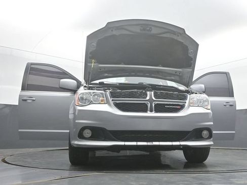 Used 2018 Dodge Grand Caravan SXT FWD image 56