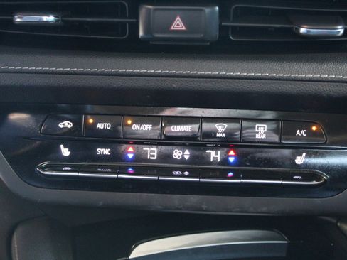 Used 2021 Buick Envision Essence w/ Sport Touring Package image 44