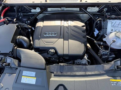 Used 2024 Audi Q5 2.0T Premium w/ Convenience Package AWD/4WD image 30