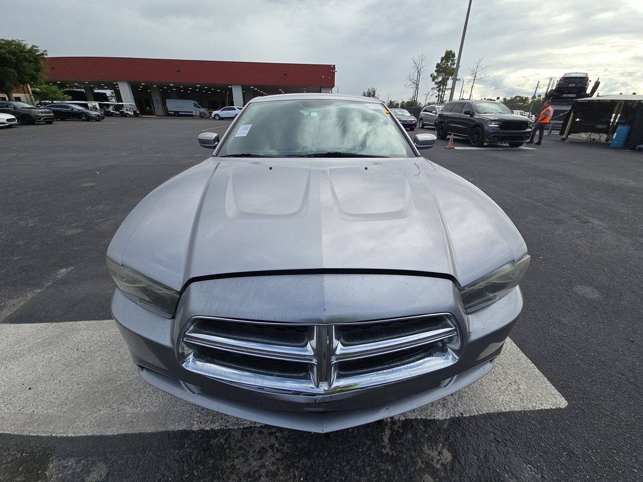 Used 2014 Dodge Charger SE w/ Connectivity Group RWD image 1