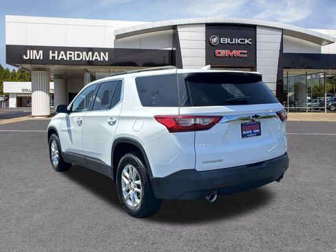 Used 2021 Chevrolet Traverse LT FWD image 5