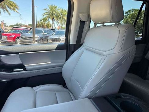 Certified 2025 Ford Expedition Active AWD/4WD image 16