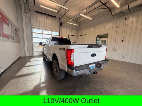 Used 2018 Ford F350 Lariat w/ Chrome Package AWD/4WD image 9