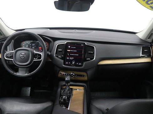 Used 2022 Volvo XC90 T6 Momentum w/ Advanced Package AWD/4WD image 27