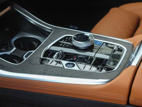 New 2026 BMW X7 xDrive40i w/ Executive Package image 19