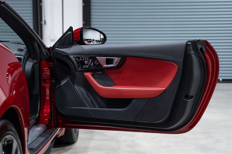 Used 2015 Jaguar F-TYPE S RWD image 35