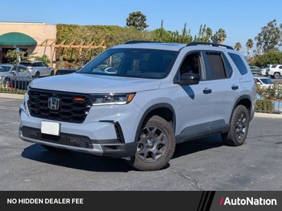Used 2025 Honda Pilot TrailSport