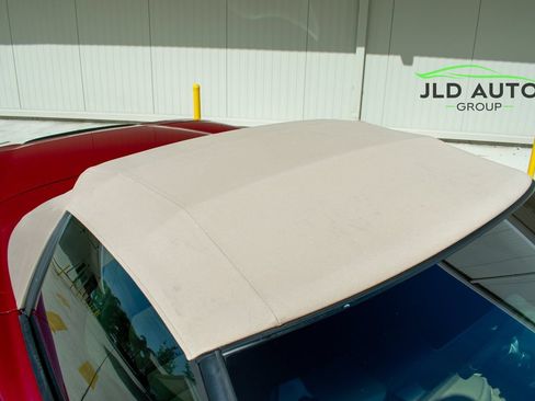 Used 2008 Chevrolet Corvette Convertible w/ Preferred Equipment Group RWD image 37