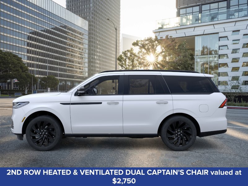 New 2025 Lincoln Navigator Reserve w/ Jet Appearance Package AWD/4WD image 3
