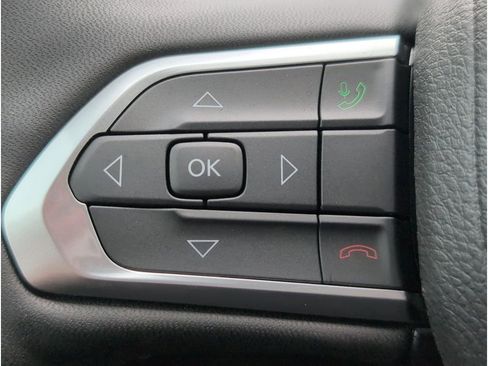 New 2026 Jeep Compass Latitude image 24