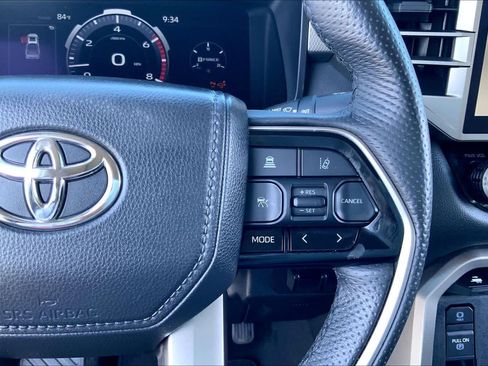 Used 2024 Toyota Tundra Limited AWD/4WD image 24