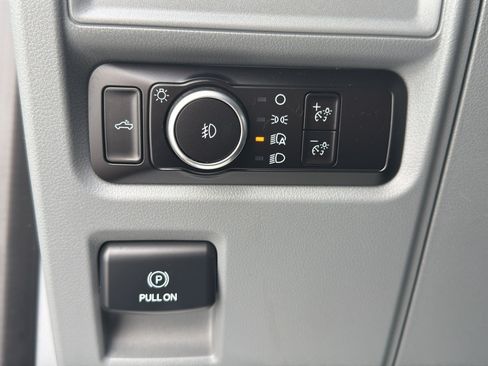 Used 2023 Ford F150 XLT AWD/4WD image 23
