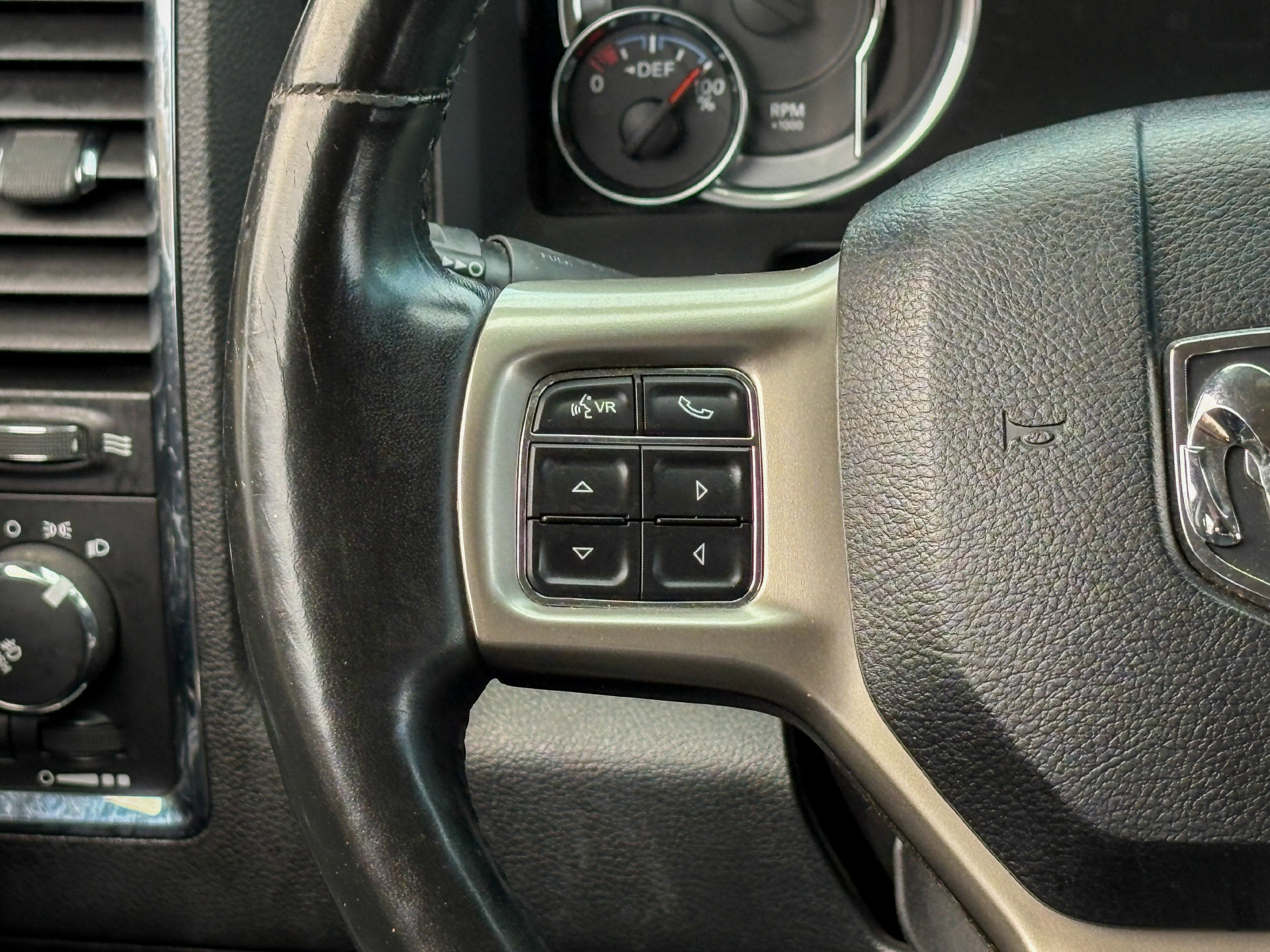 Used 2016 RAM 1500 Laramie w/ Convenience Group AWD/4WD image 20