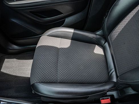 Used 2018 Buick Encore Preferred FWD image 30