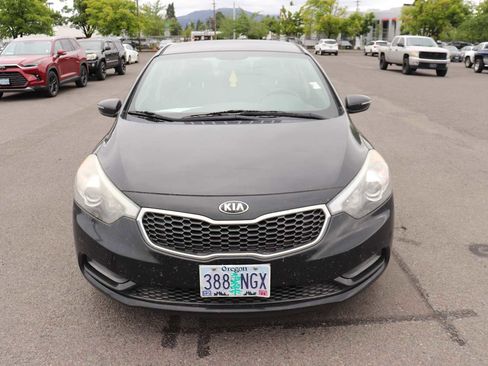 Used 2016 Kia Forte LX w/ LX Popular Plus Package FWD image 2