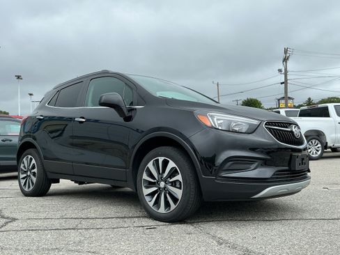 Certified 2022 Buick Encore Preferred AWD/4WD image 5