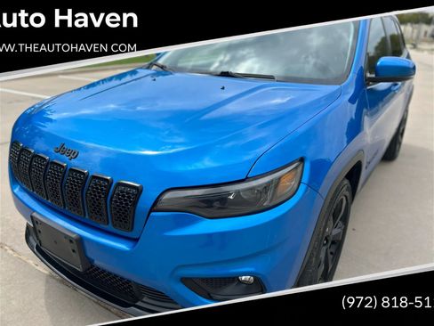 Used 2021 Jeep Cherokee Latitude Plus FWD image 1