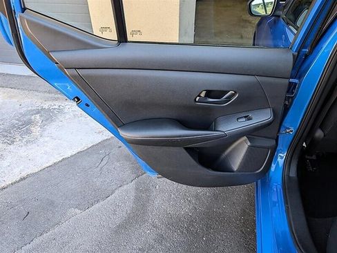 Used 2024 Nissan Sentra SV FWD image 25