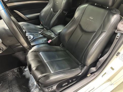 Used 2011 INFINITI G37 Sport image 24