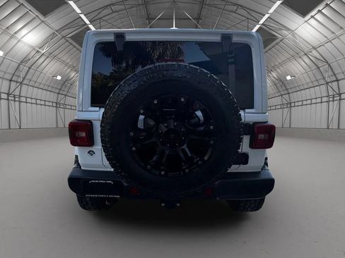 Used 2020 Jeep Wrangler Unlimited Sahara AWD/4WD image 6