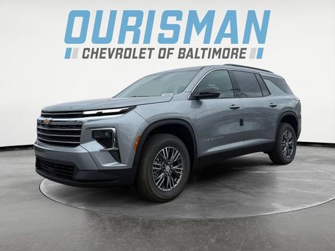 New 2026 Chevrolet Traverse LT w/ Driver Confidence Package image 2