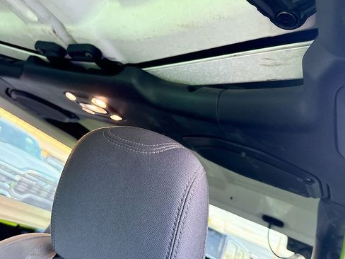 Used 2021 Jeep Wrangler Willys image 20