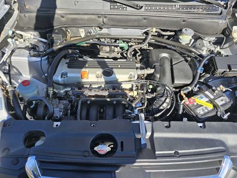 Used 2003 Honda CR-V LX image 41