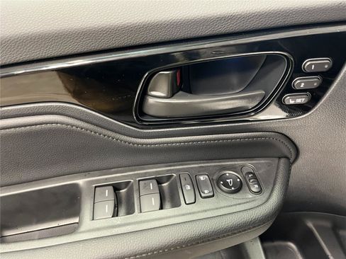 New 2026 Honda Odyssey Touring image 13