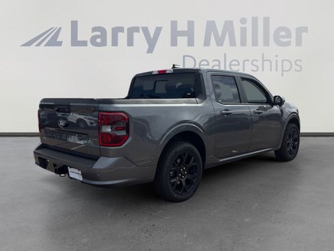 New 2025 Ford Maverick Lobo image 5