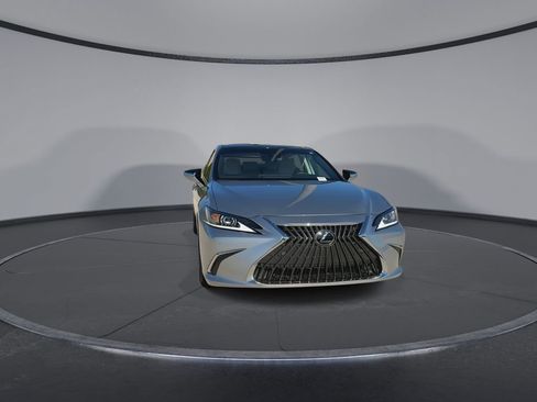 Used 2025 Lexus ES 350 w/ Premium Package FWD image 3