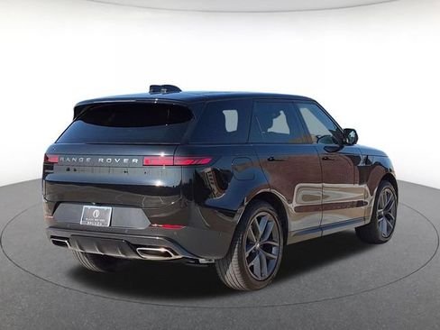 Used 2024 Land Rover Range Rover Sport SE AWD/4WD image 5