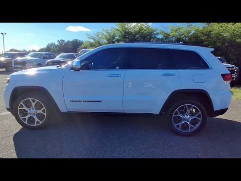Certified 2021 Jeep Grand Cherokee Limited w/ Premium Lighting Group AWD/4WD image 5