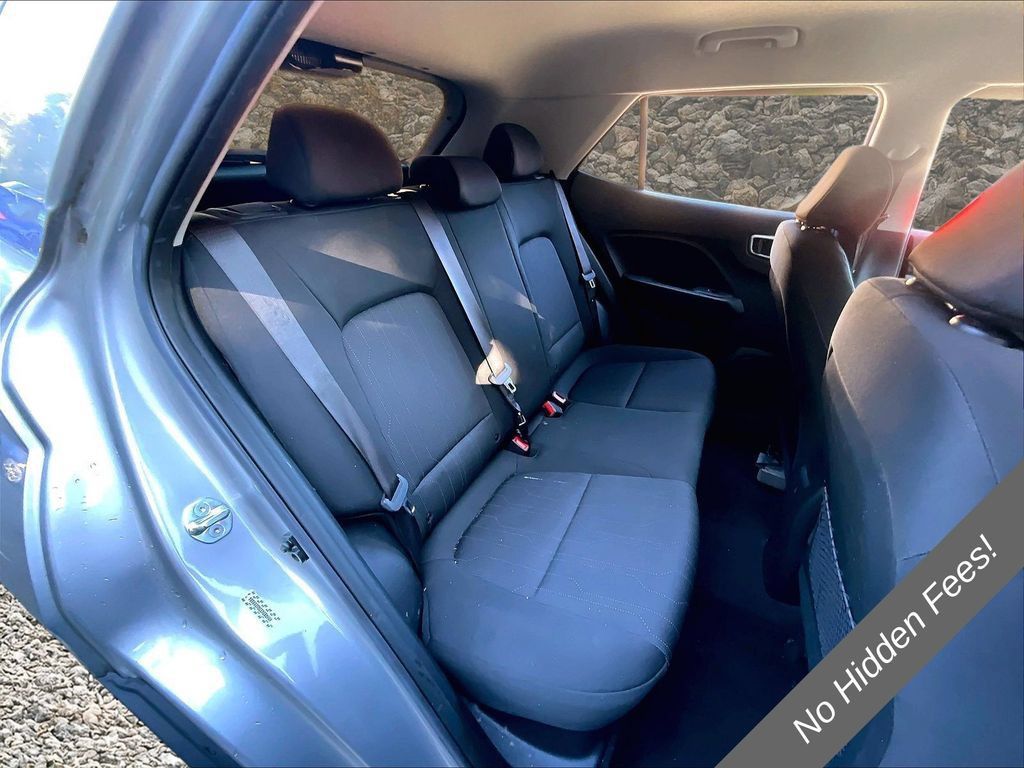 Used 2024 Hyundai Venue SE FWD image 23