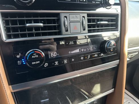 Used 2024 INFINITI QX80 Sensory w/ Cargo Package AWD/4WD image 19