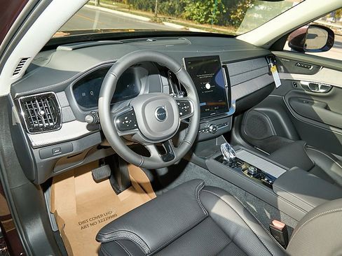 New 2026 Volvo XC90 B5 Ultra w/ Protection Package image 12