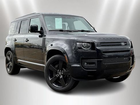 Used 2023 Land Rover Defender 110 X-Dynamic SE AWD/4WD image 3
