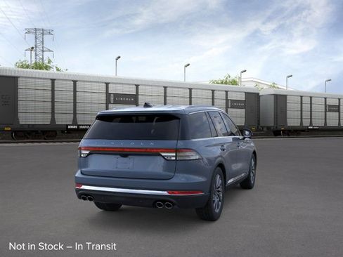 New 2026 Lincoln Aviator AWD image 9