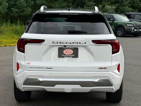 Used 2026 GMC Terrain Denali AWD/4WD image 26