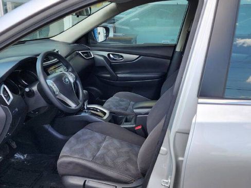 Used 2016 Nissan Rogue S AWD/4WD image 9