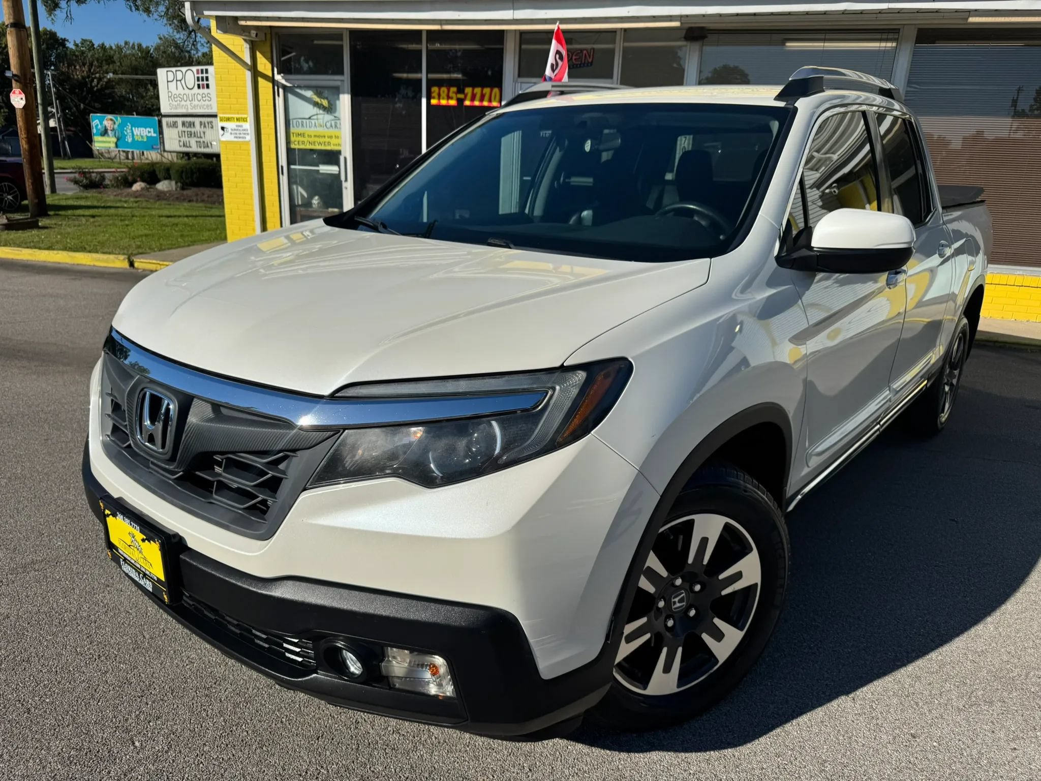 Used 2017 Honda Ridgeline RTL image 2