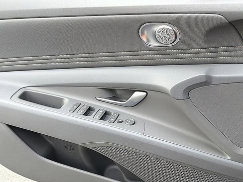 New 2026 Hyundai Elantra Sport FWD image 16